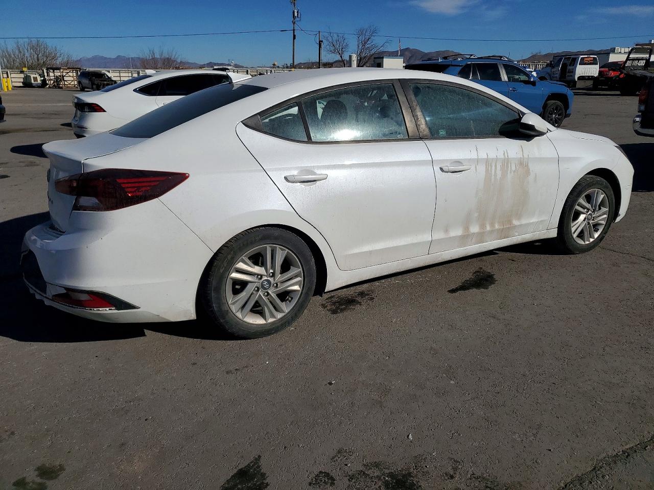 2020 HYUNDAI ELANTRA SEL photo 3