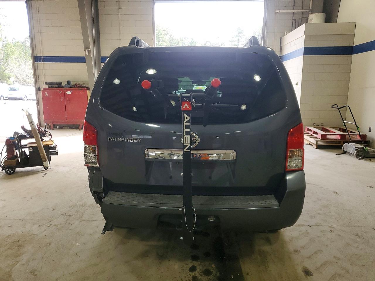 2012 NISSAN PATHFINDER S photo 6