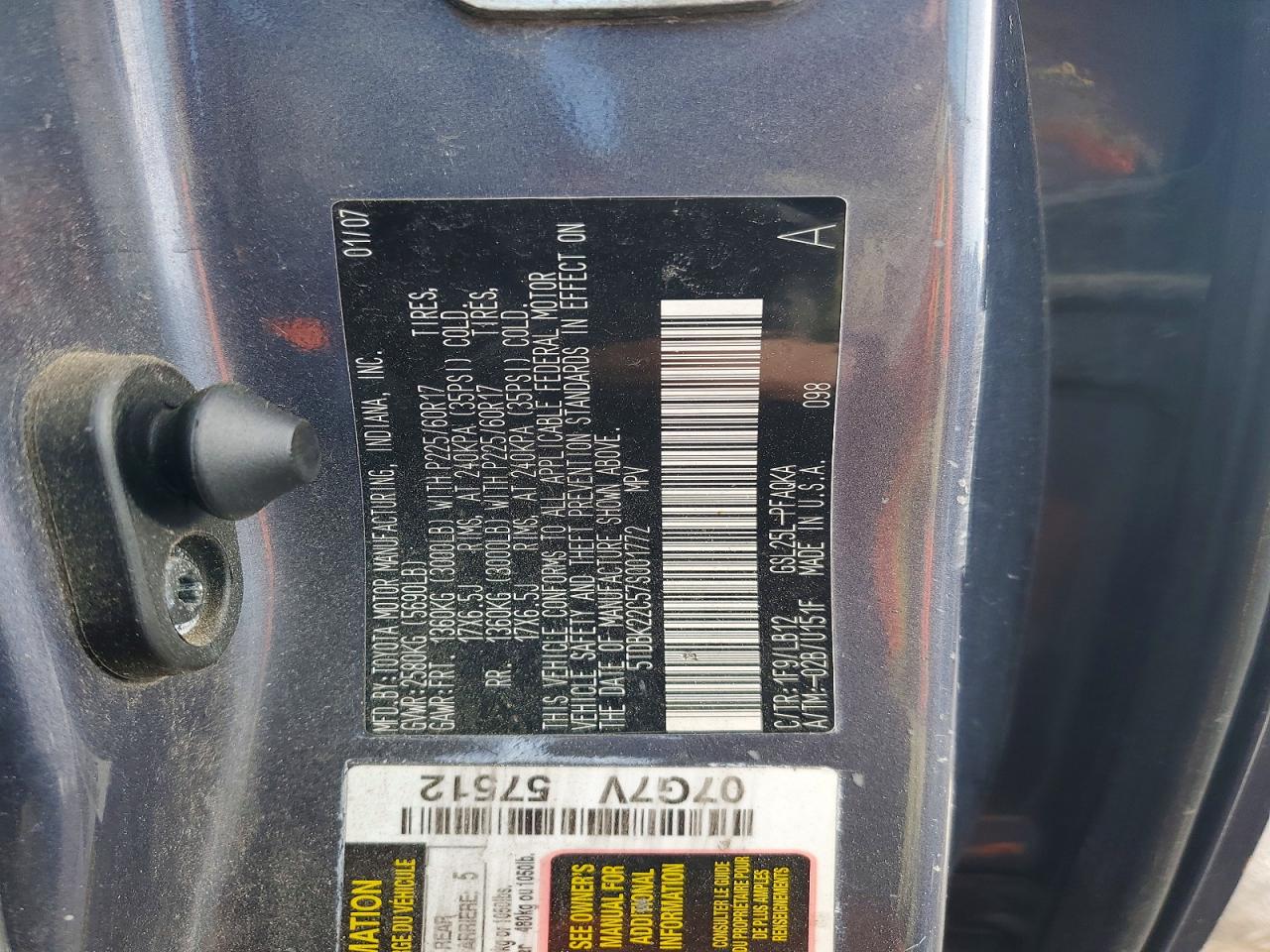 2007 TOYOTA SIENNA XLE photo 12
