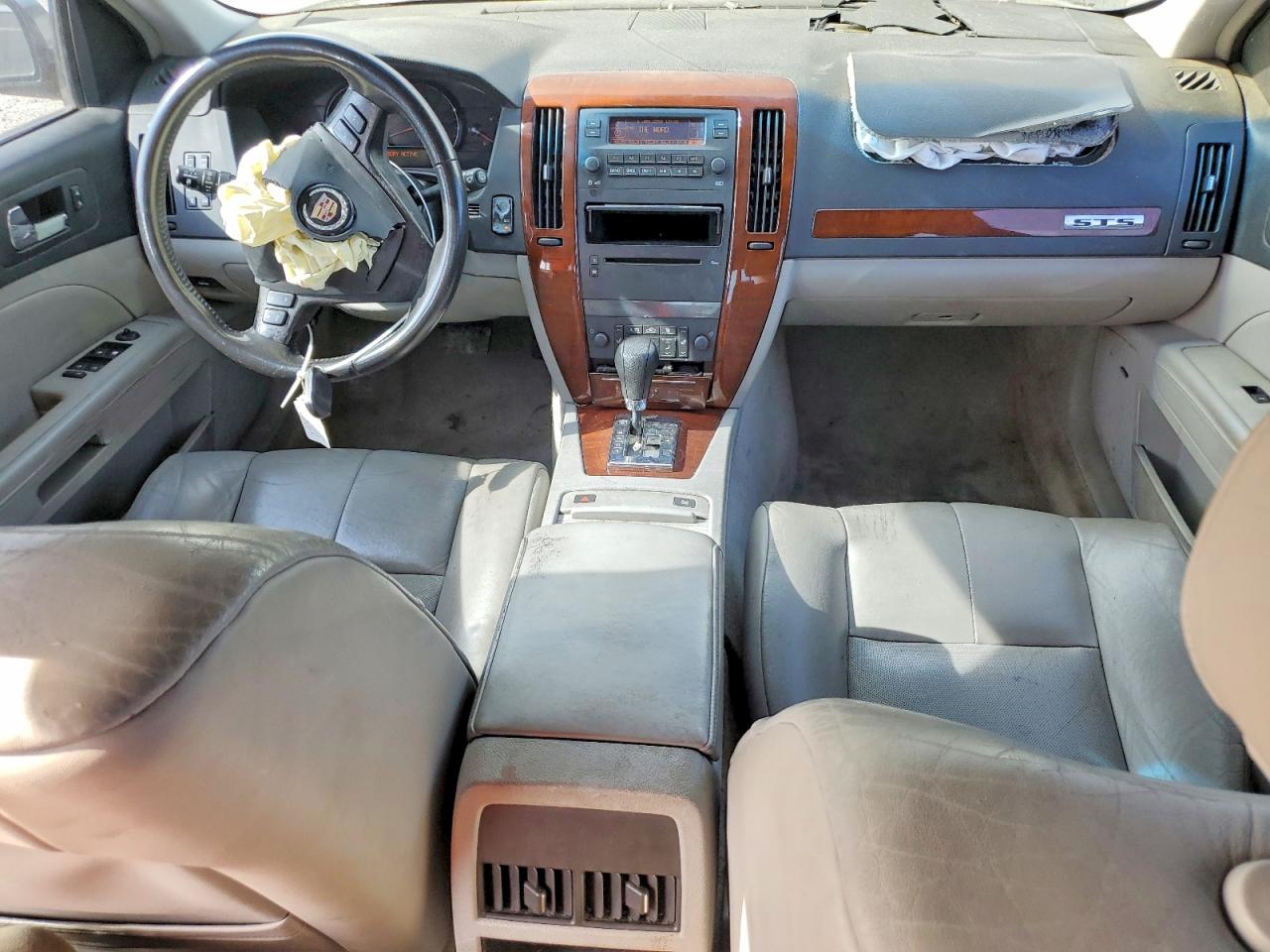 2005 CADILLAC STS photo 8