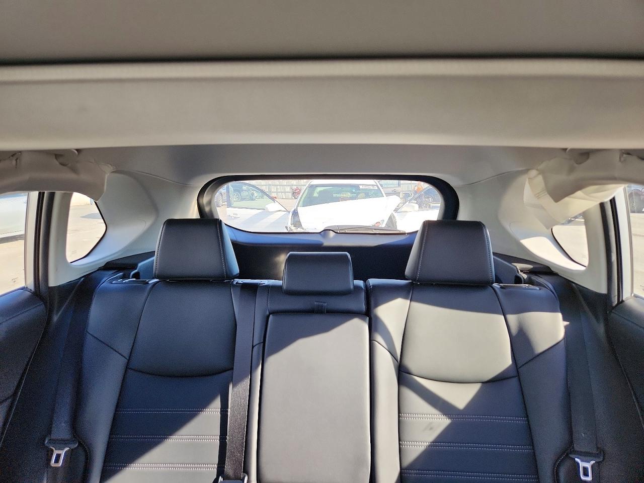 2025 TOYOTA RAV4 XLE PREMIUM photo 10