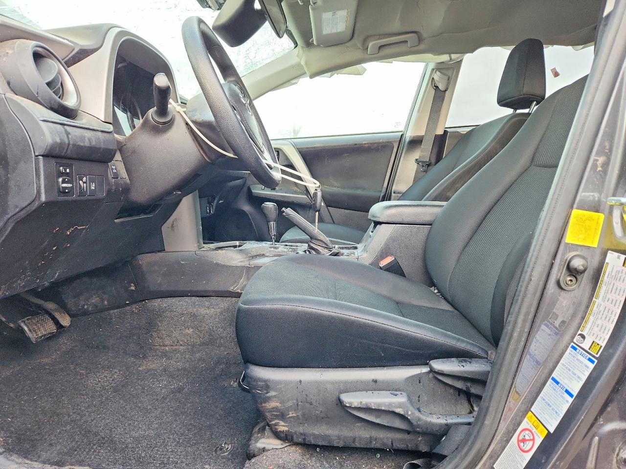 2017 TOYOTA RAV4 LE photo 7
