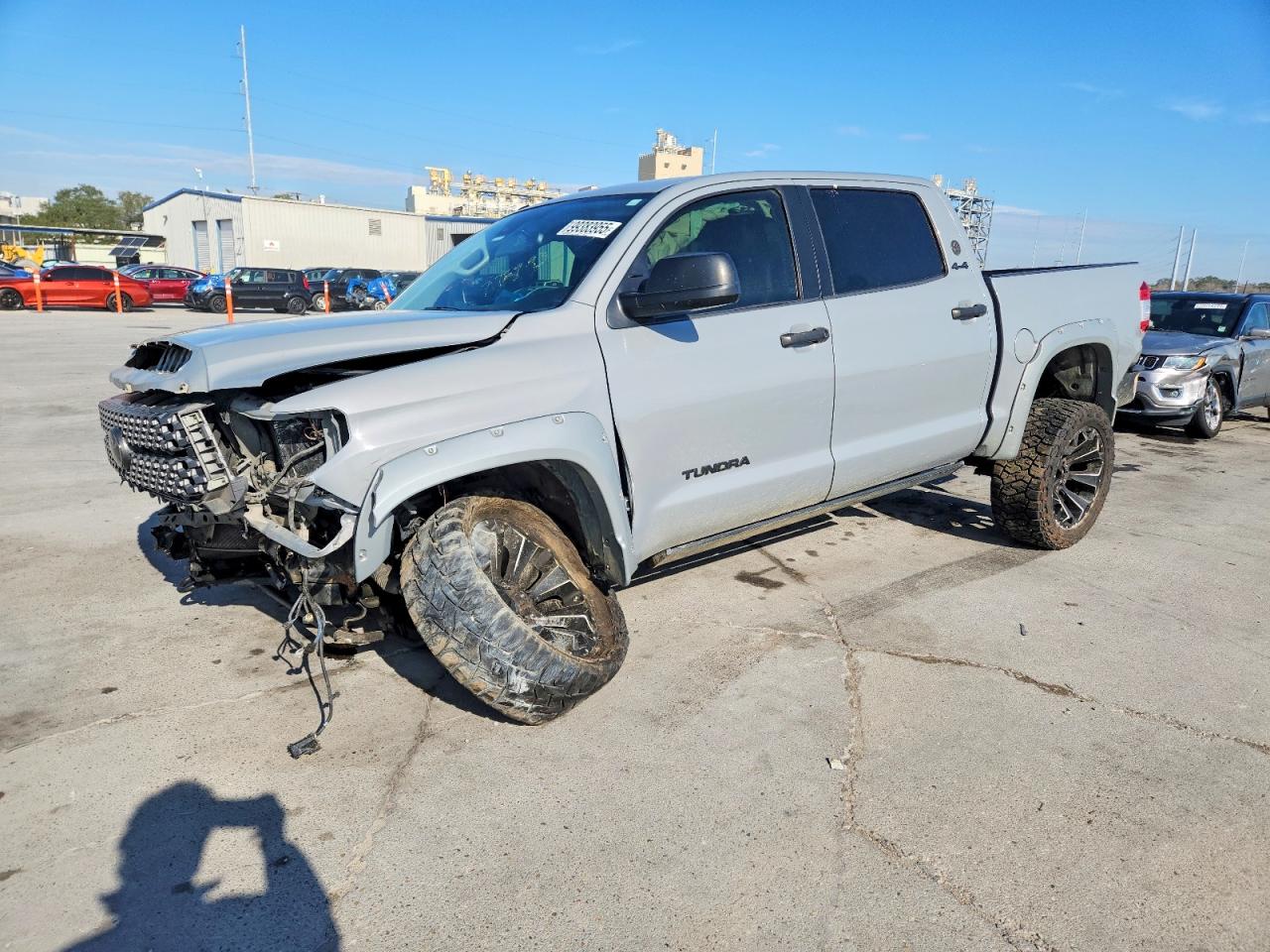 2018 TOYOTA TUNDRA