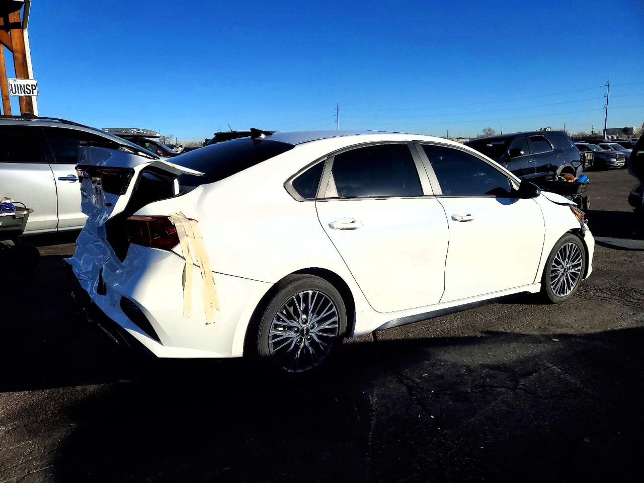 2024 KIA FORTE GT LINE photo 3