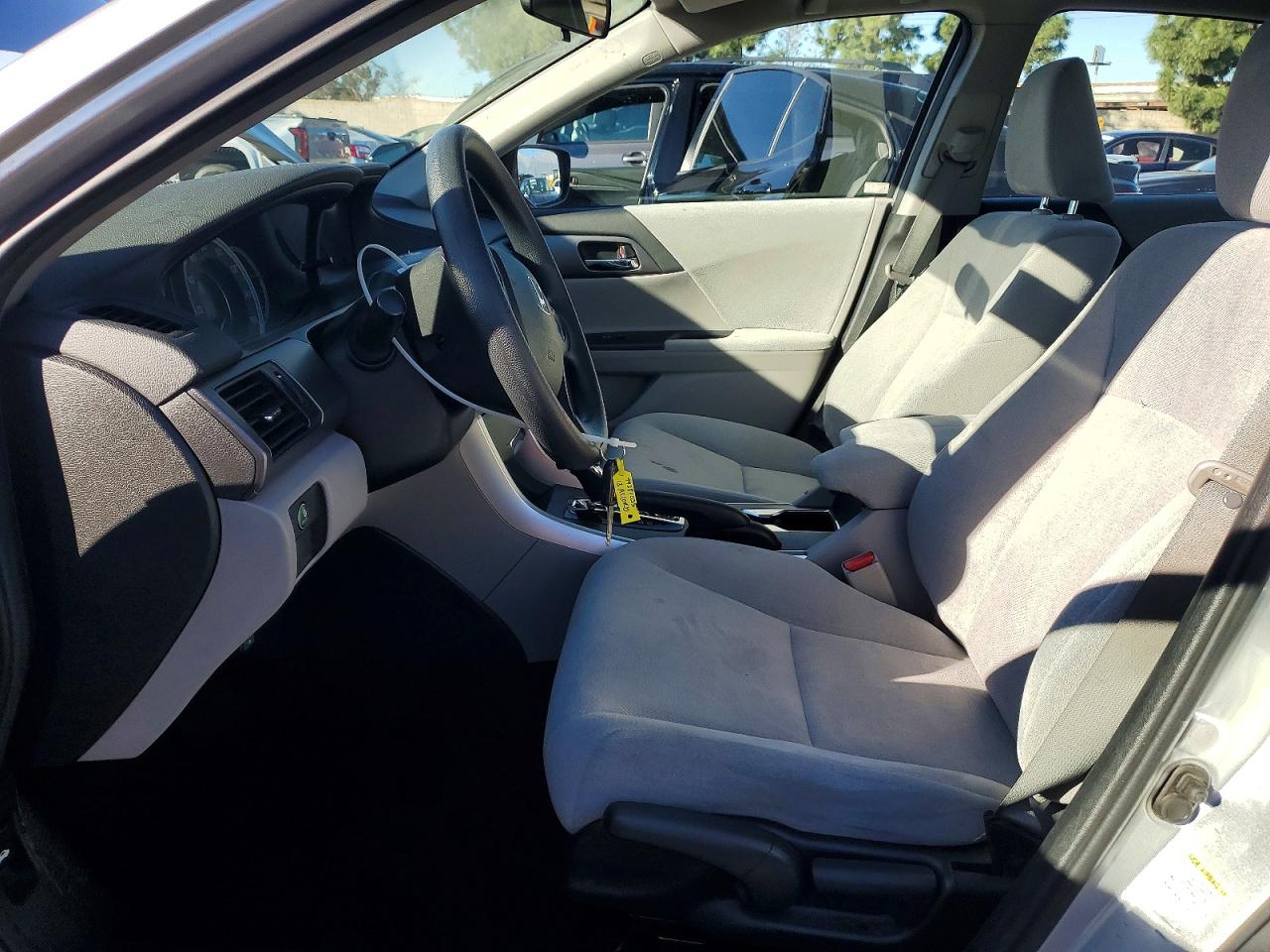 2013 HONDA ACCORD LX photo 7