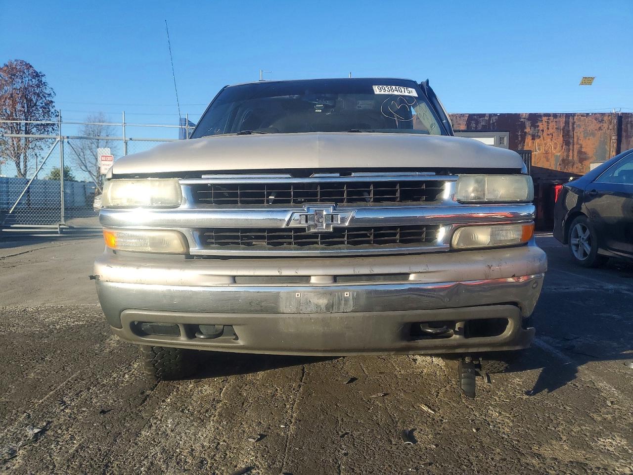 2005 CHEVROLET SUBURBAN K1500 photo 9