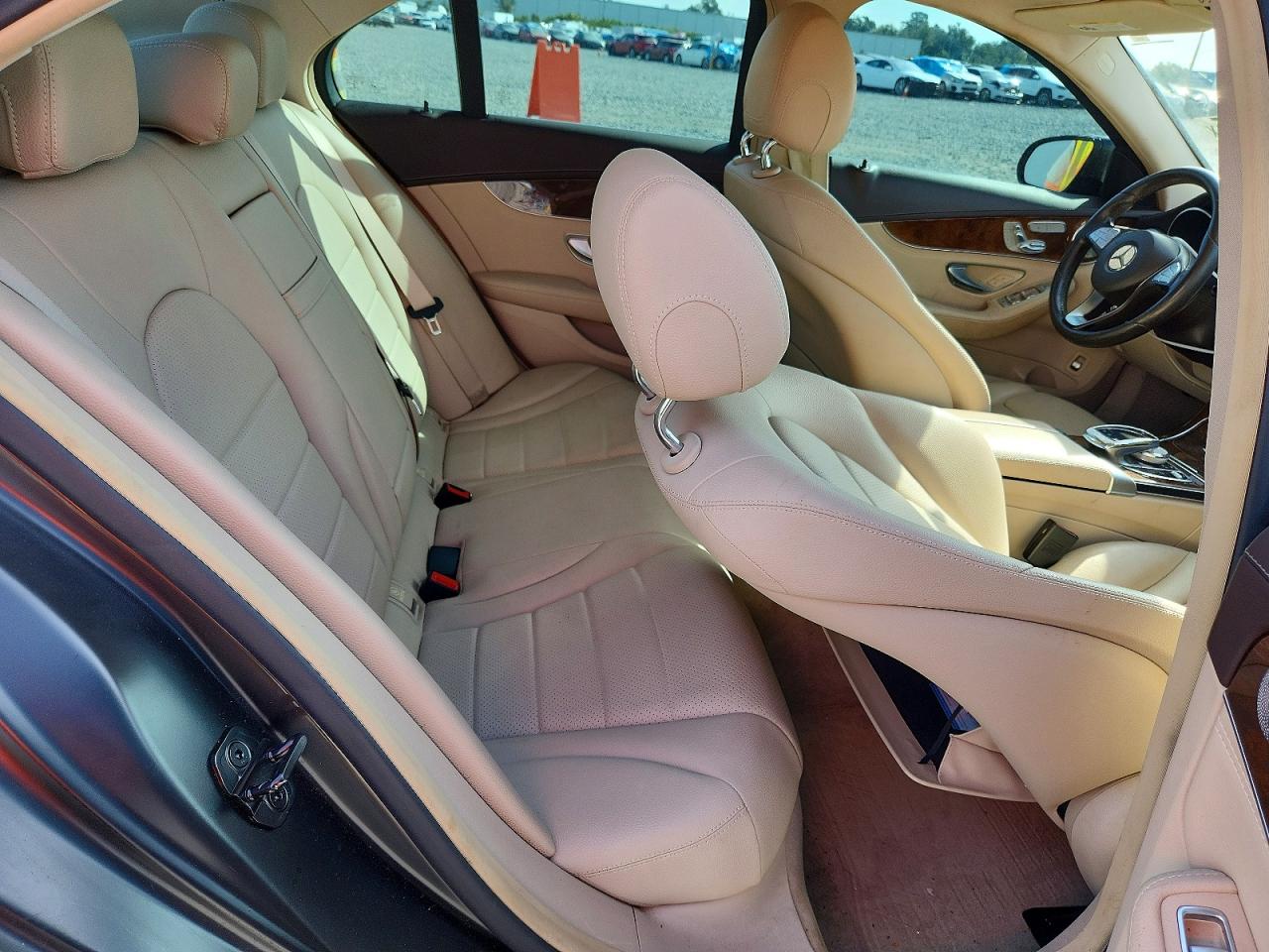 2015 MERCEDES-BENZ C 300 photo 10