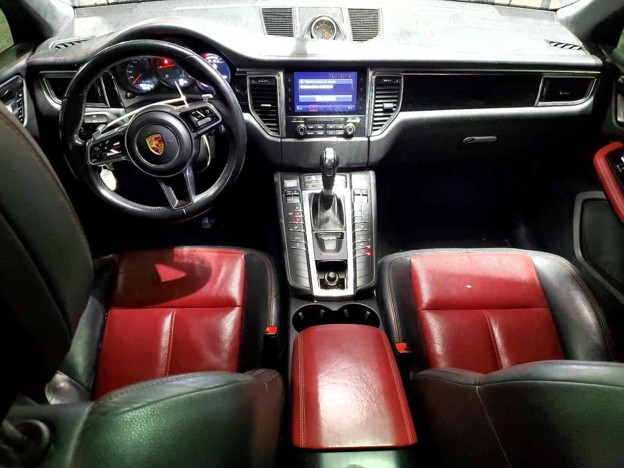 2017 PORSCHE MACAN photo 8