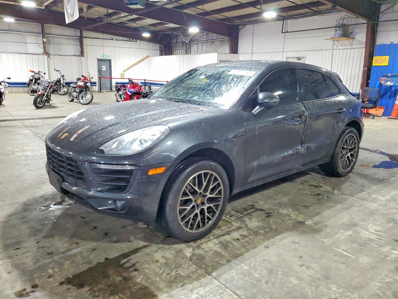 2017 PORSCHE MACAN
