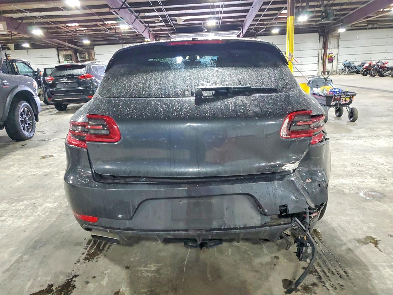 2017 PORSCHE MACAN photo 6