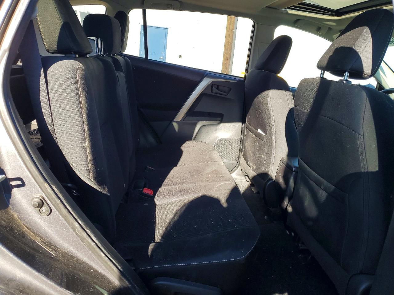 2013 TOYOTA RAV4 XLE photo 11