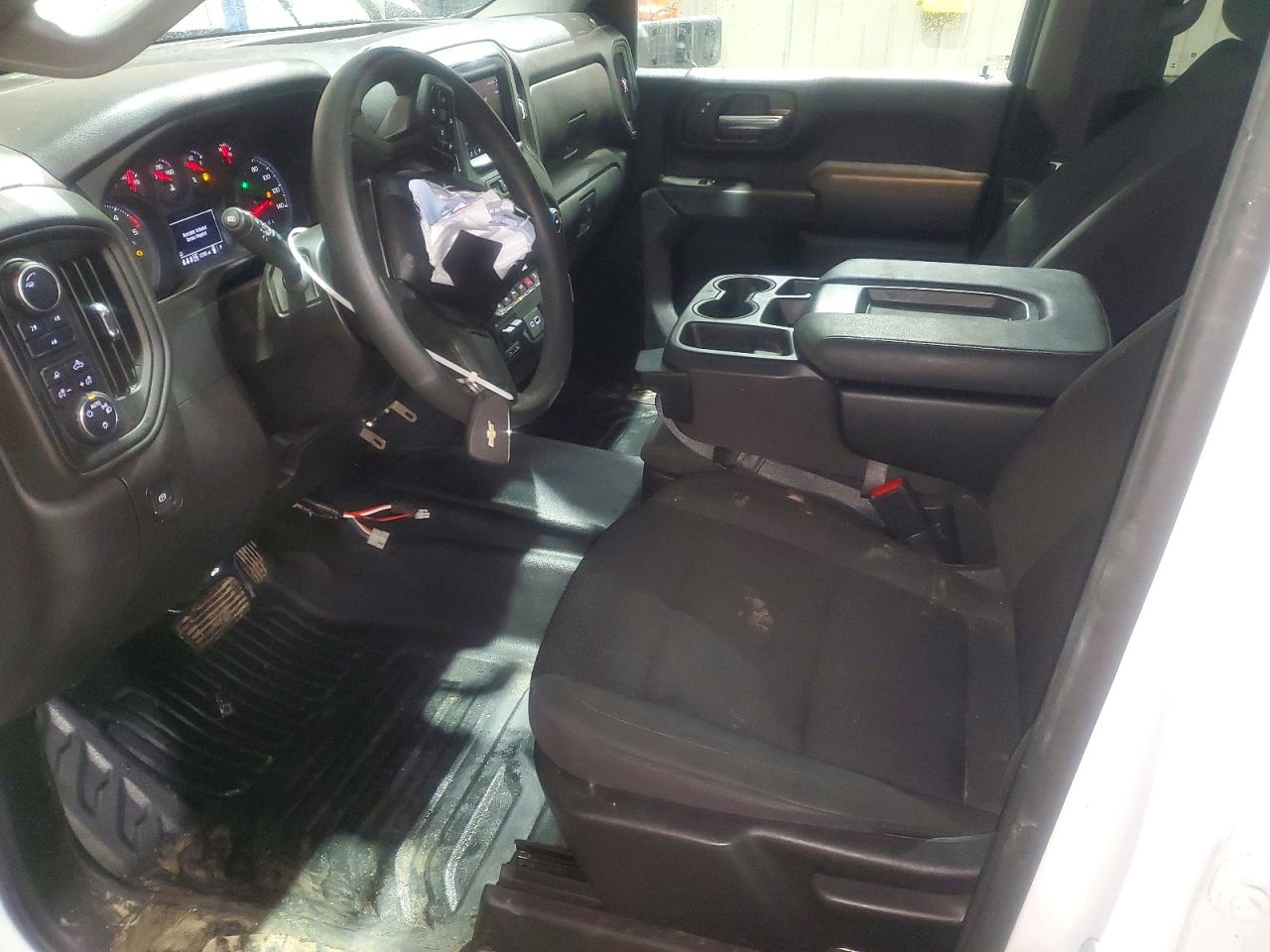 2025 CHEVROLET SILVERADO K2500 HEAVY DUTY photo 7