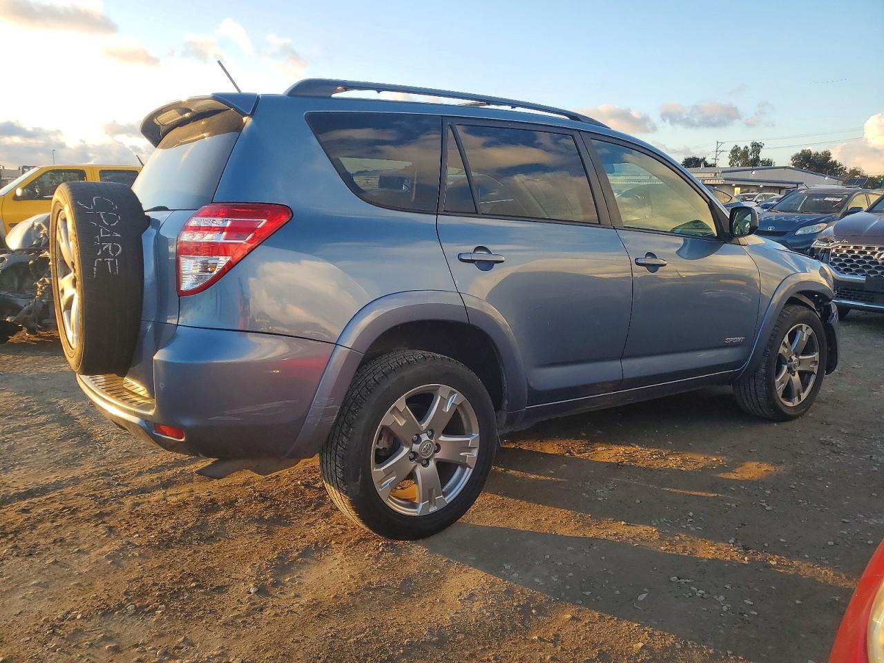 2010 TOYOTA RAV4 SPORT photo 3