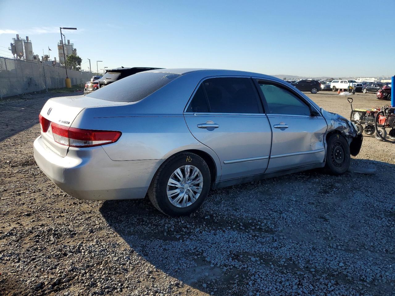 2004 HONDA ACCORD LX photo 5