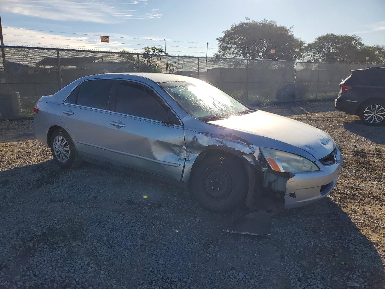 2004 HONDA ACCORD LX photo 7