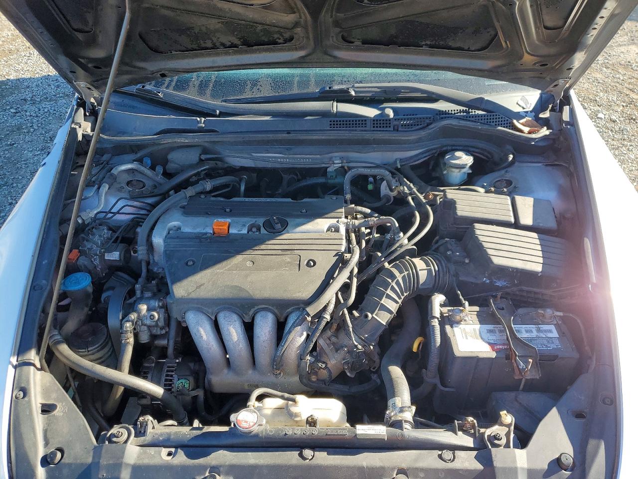 2004 HONDA ACCORD LX photo 21