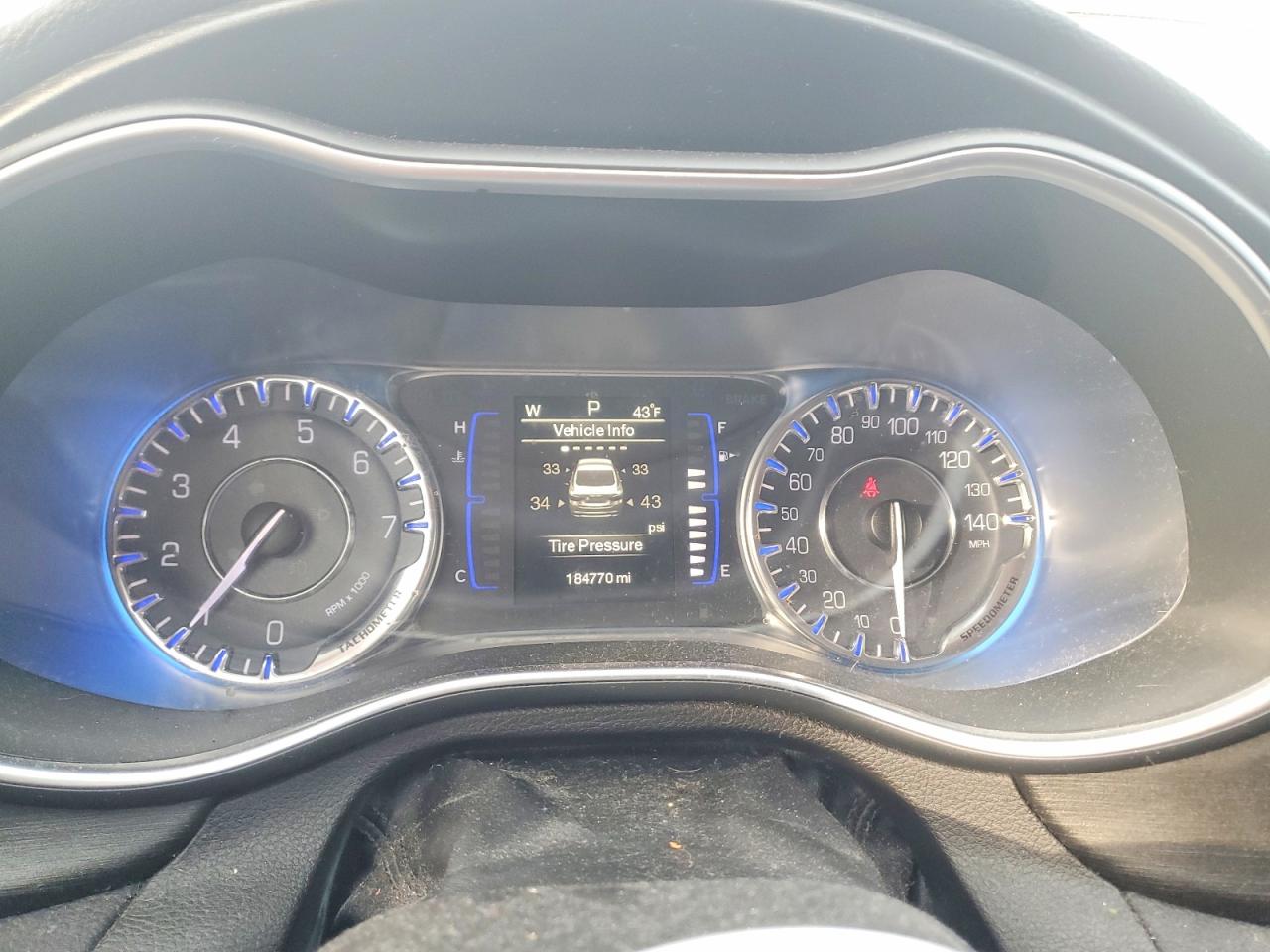 2015 CHRYSLER 200 LIMITED photo 17