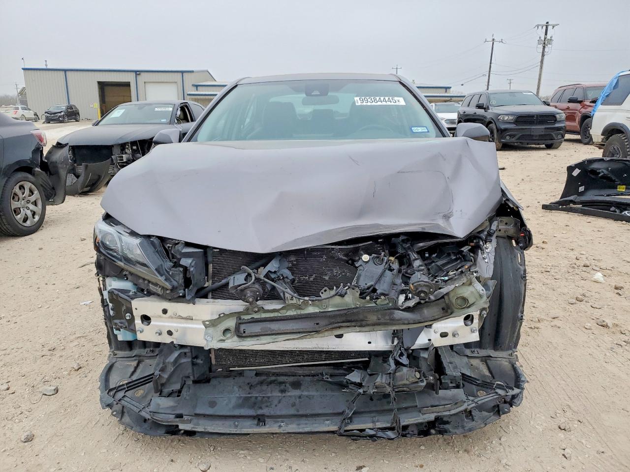 2021 TOYOTA CAMRY SE photo 5
