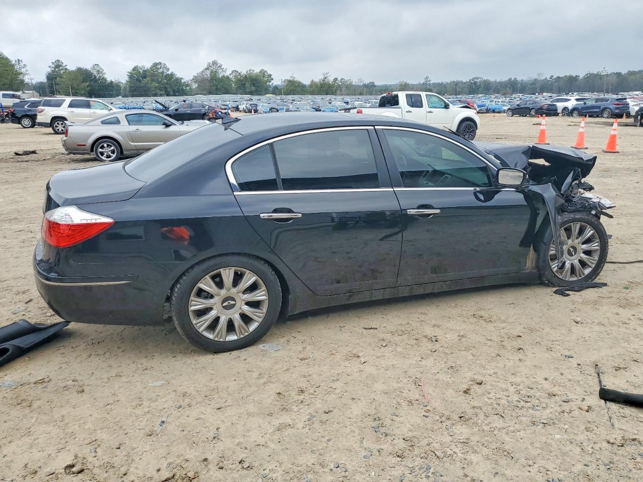 2009 HYUNDAI GENESIS 3.8L photo 3