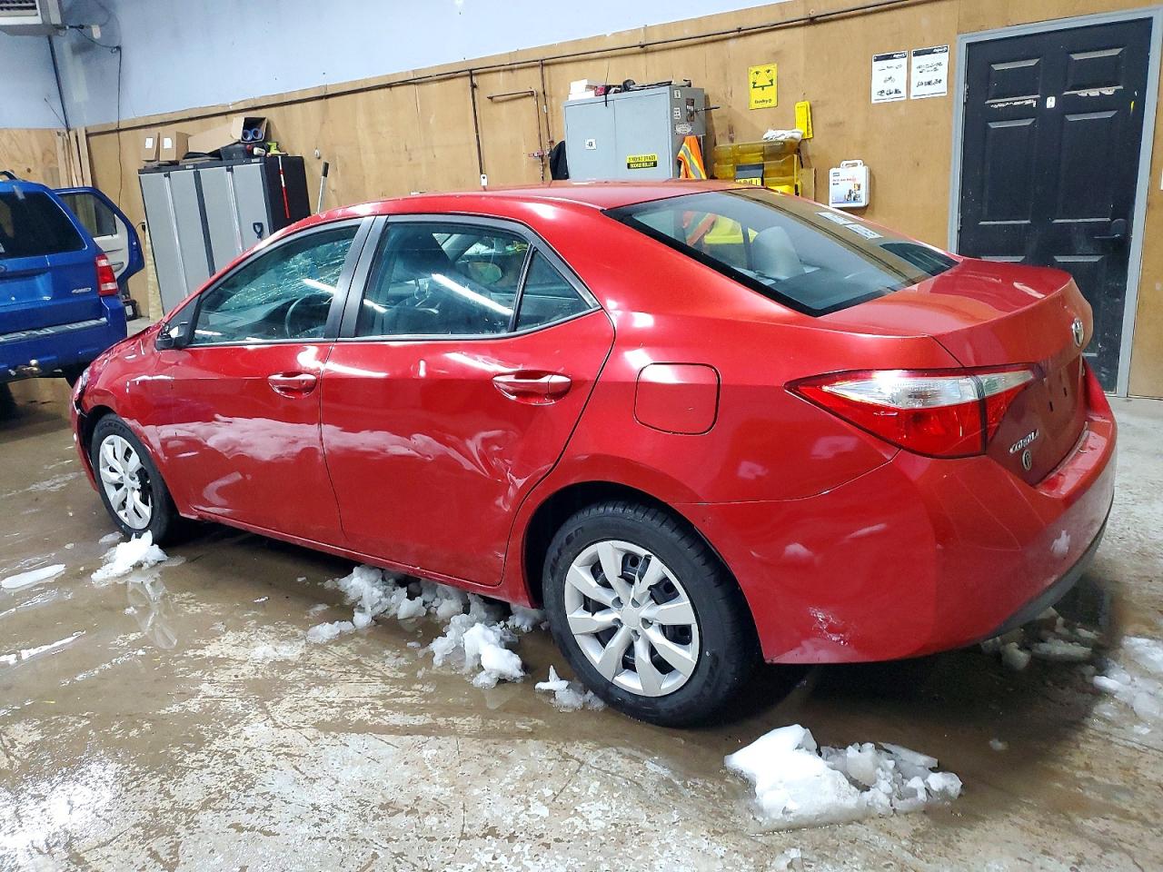2016 TOYOTA COROLLA L photo 2