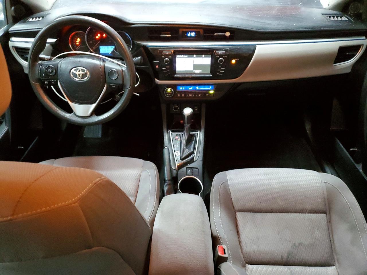 2016 TOYOTA COROLLA L photo 8