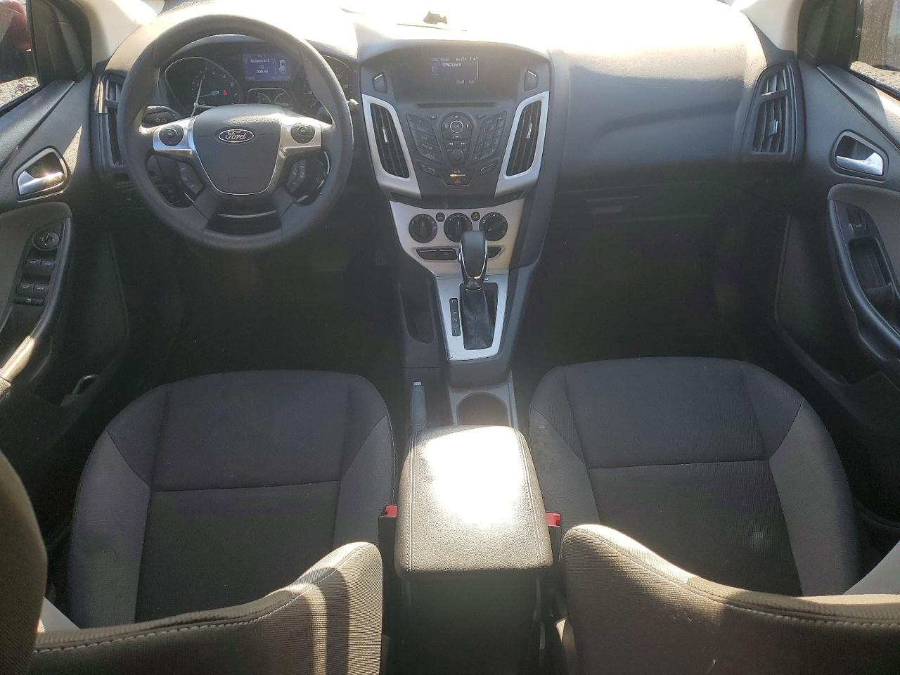 2013 FORD FOCUS SE photo 8