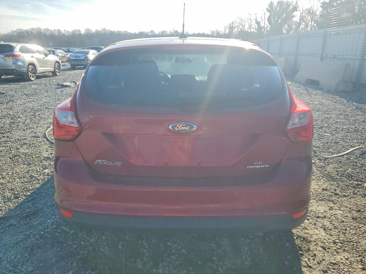 2013 FORD FOCUS SE photo 6
