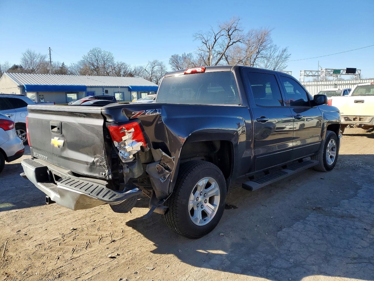 2015 CHEVROLET SILVERADO K1500 LT photo 3