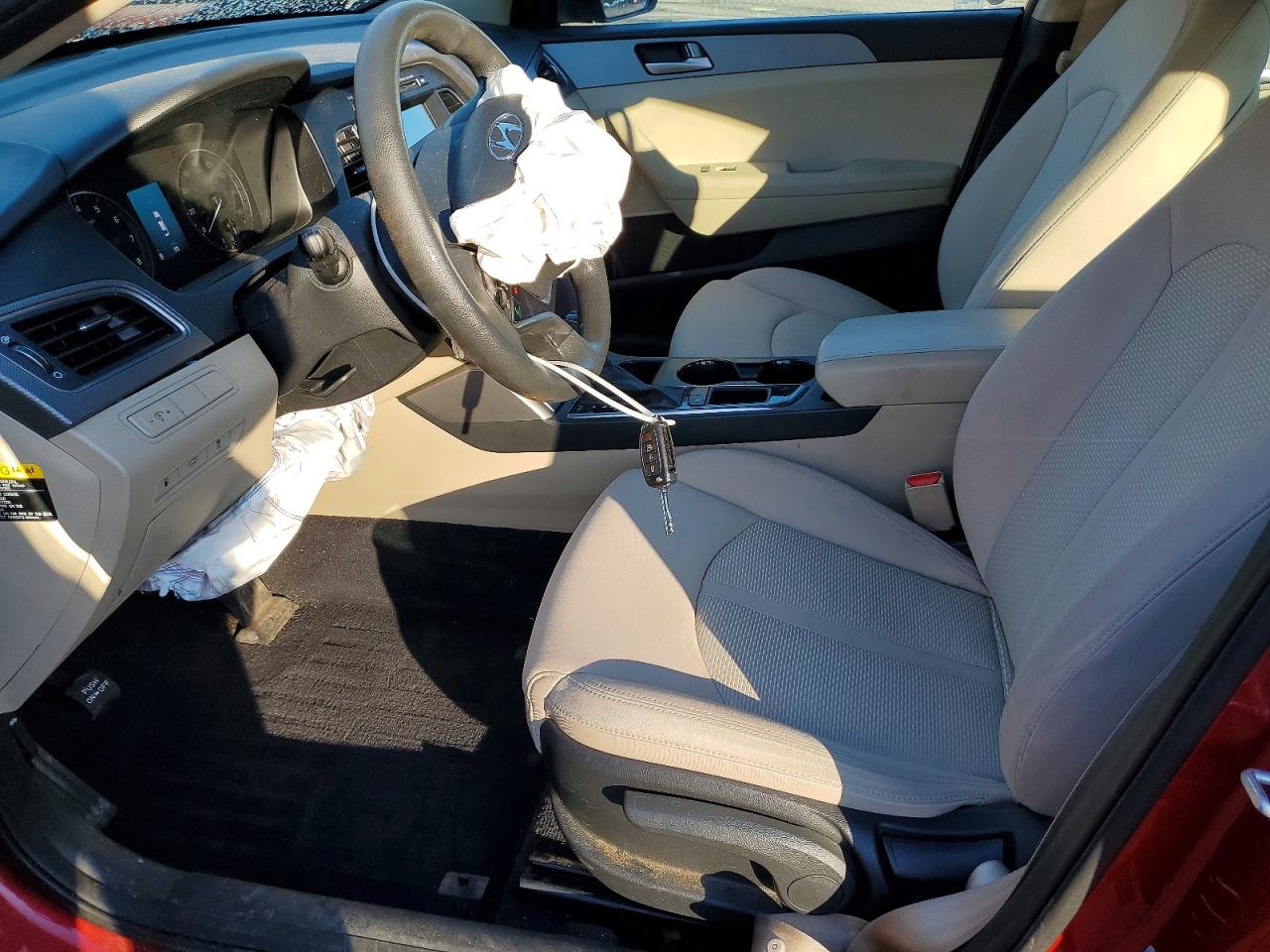 2017 HYUNDAI SONATA SE photo 7