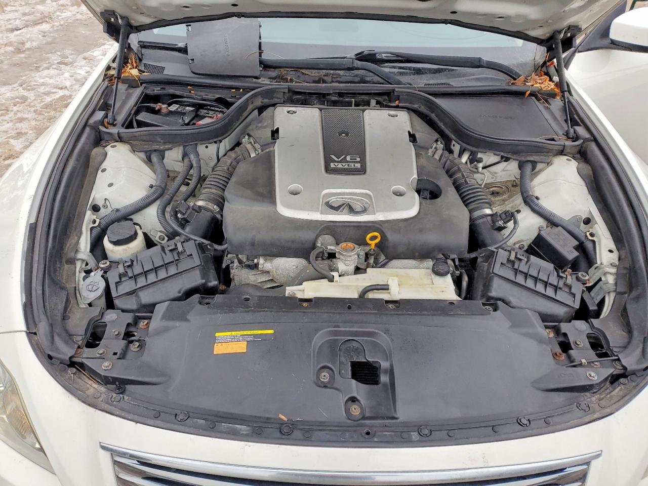 2013 INFINITI G37 photo 11