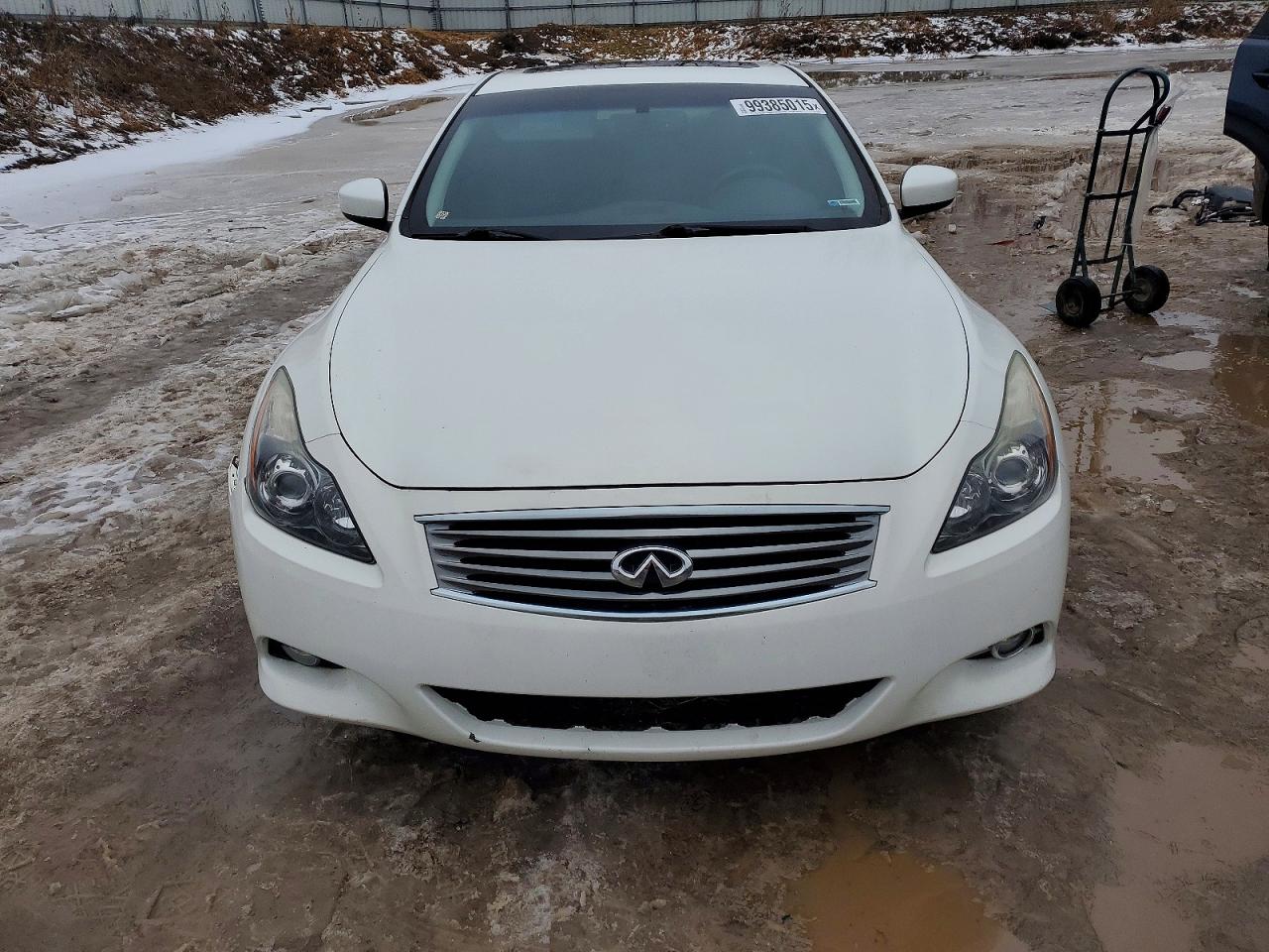 2013 INFINITI G37 photo 5