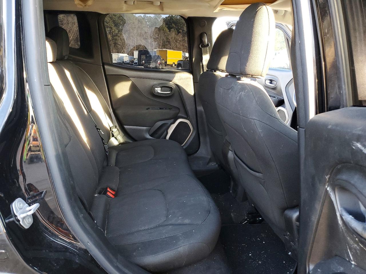 2017 JEEP RENEGADE LATITUDE photo 10