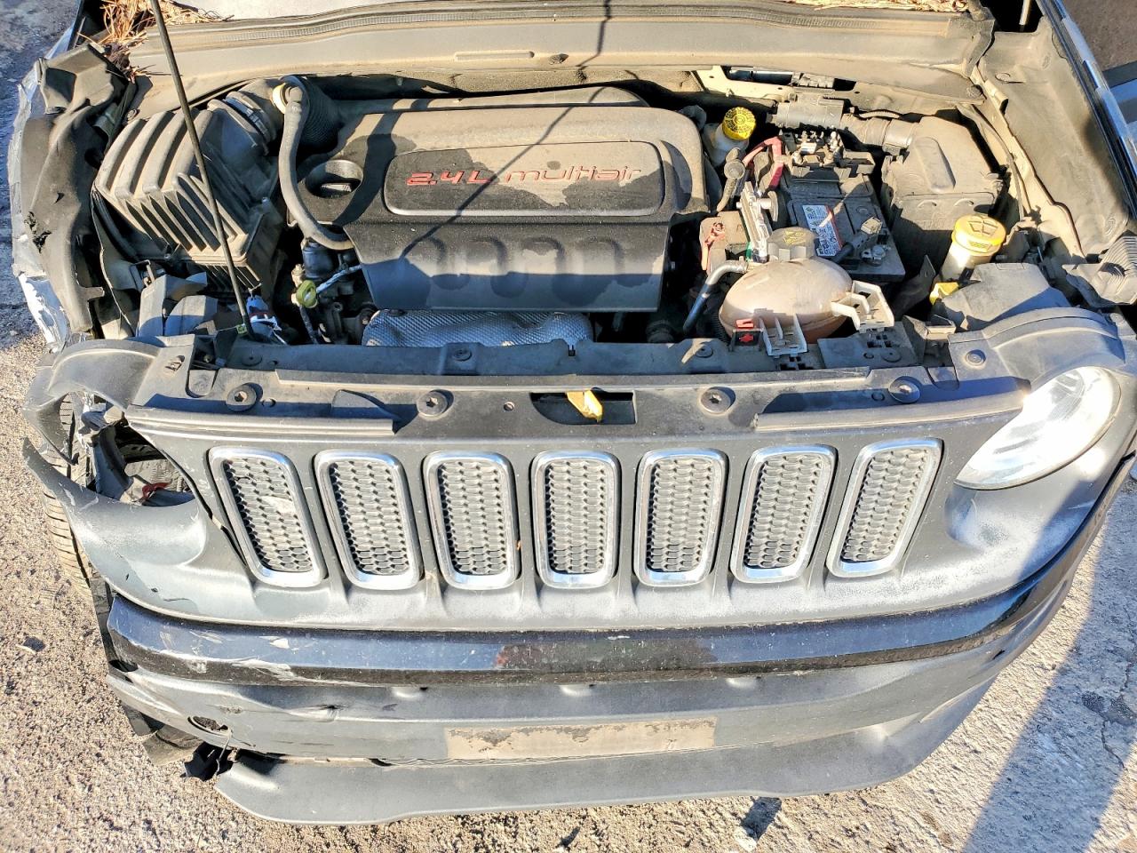 2017 JEEP RENEGADE LATITUDE photo 11