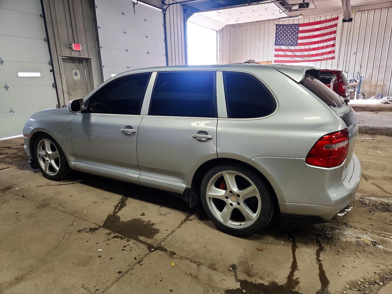 2008 PORSCHE CAYENNE TURBO photo 2