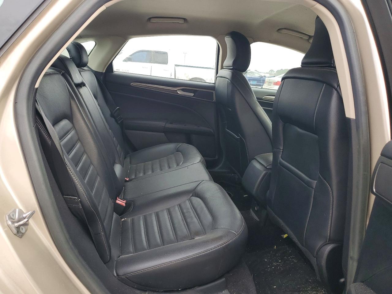 2017 FORD FUSION SE photo 10