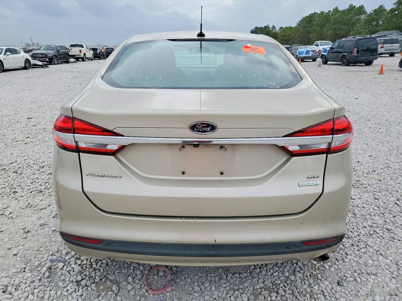 2017 FORD FUSION SE photo 6