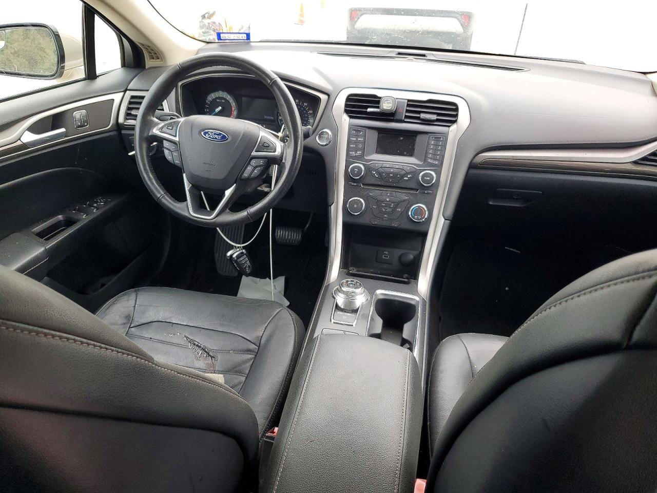2017 FORD FUSION SE photo 8