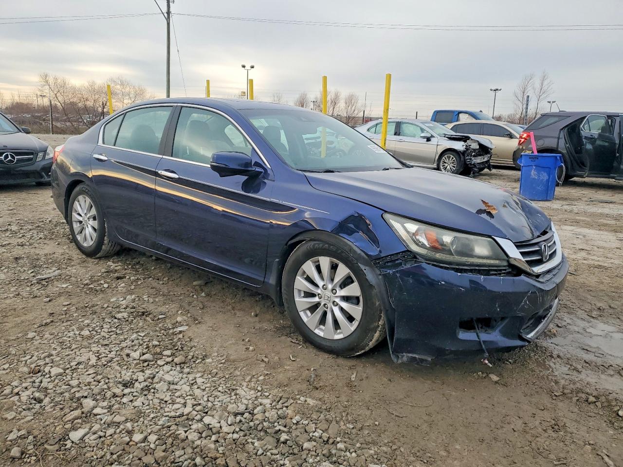 2013 HONDA ACCORD EXL photo 4