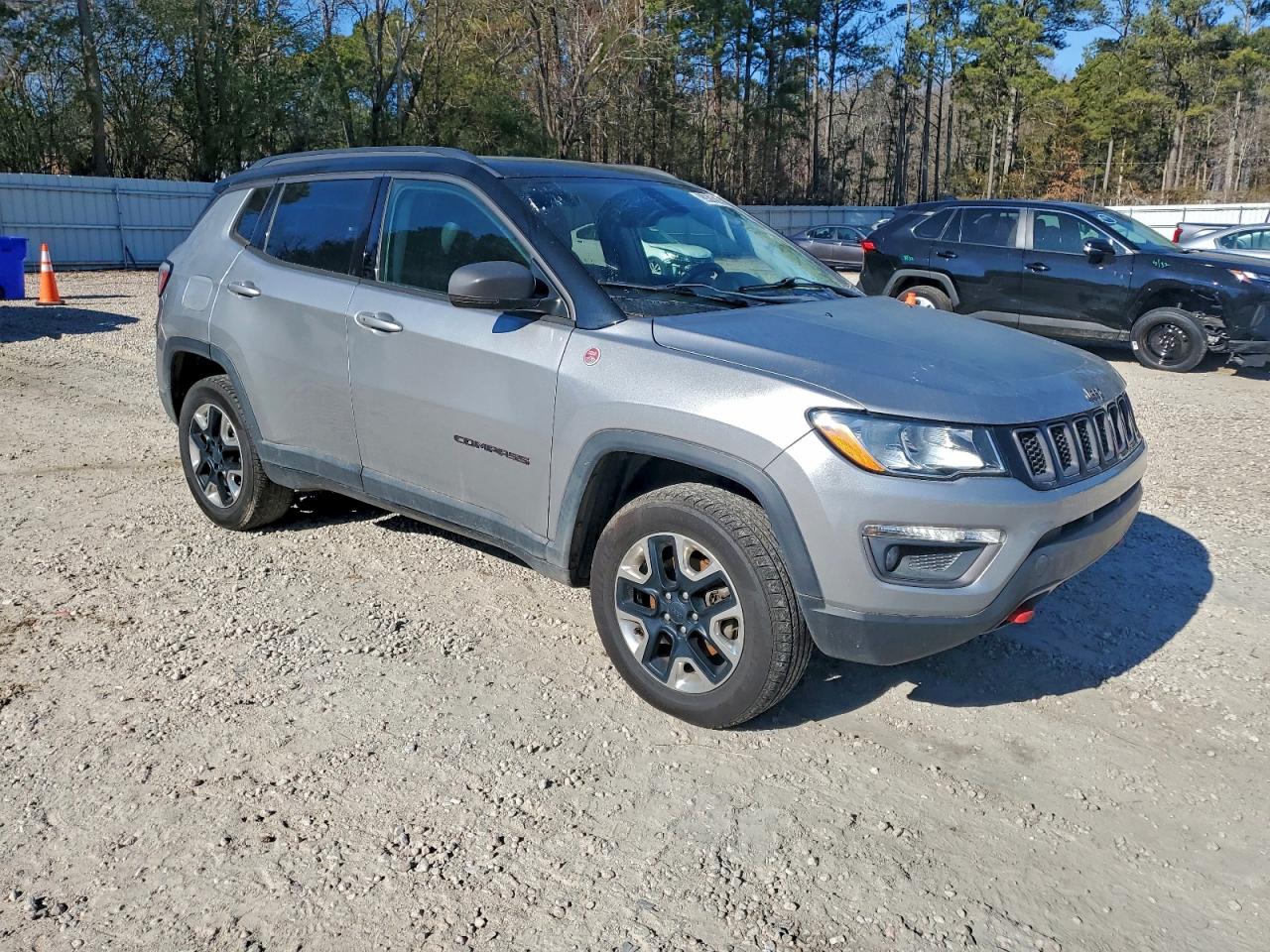 2017 JEEP COMPASS TRAILHAWK photo 4