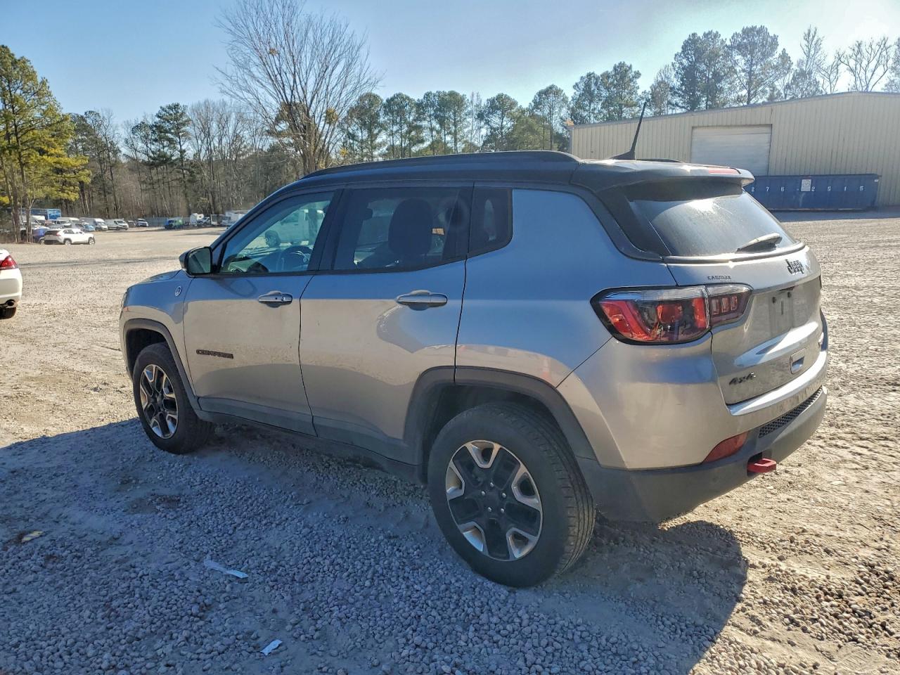 2017 JEEP COMPASS TRAILHAWK photo 2