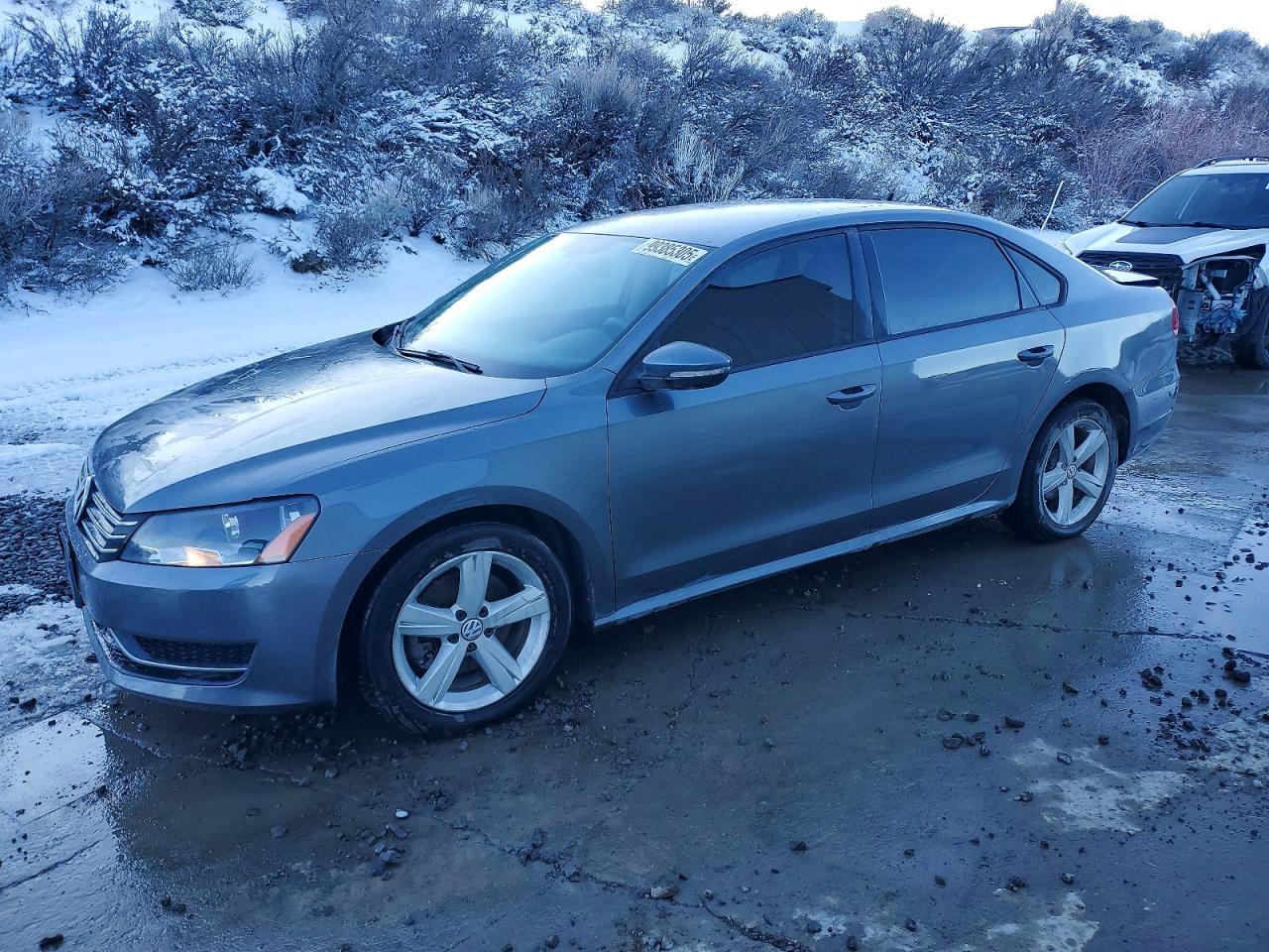 2012 VOLKSWAGEN PASSAT