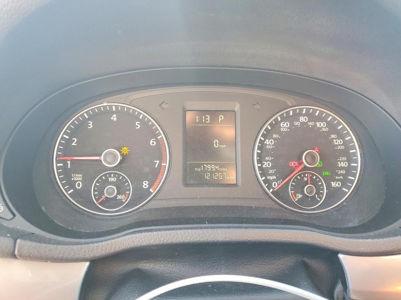 2014 VOLKSWAGEN PASSAT S photo 17