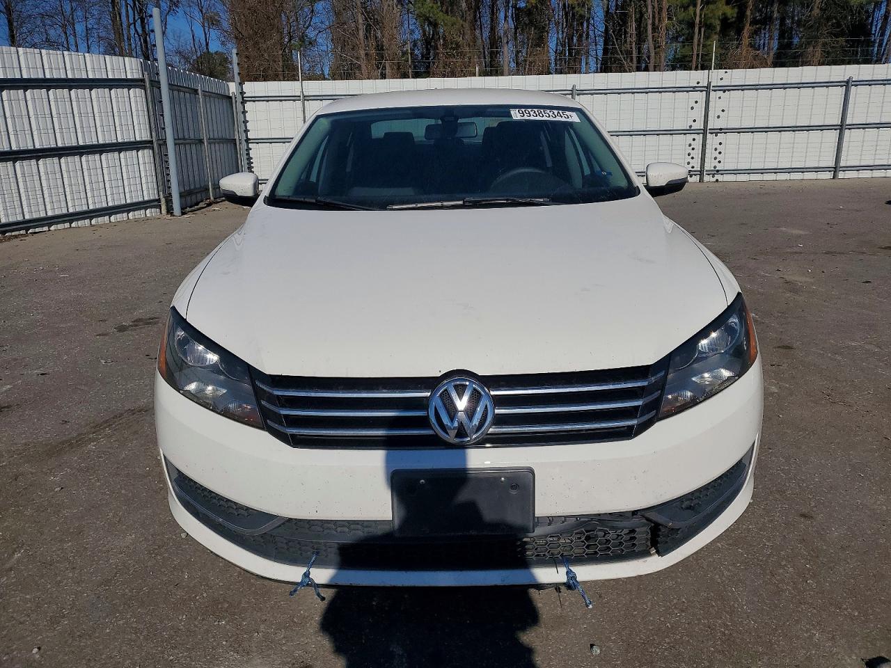 2014 VOLKSWAGEN PASSAT S photo 9