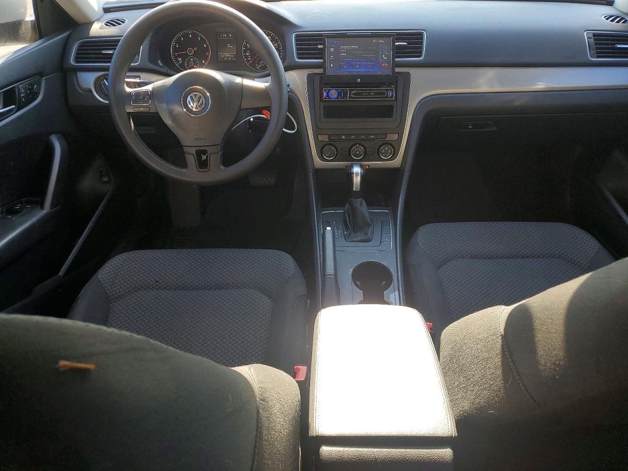 2014 VOLKSWAGEN PASSAT S photo 15