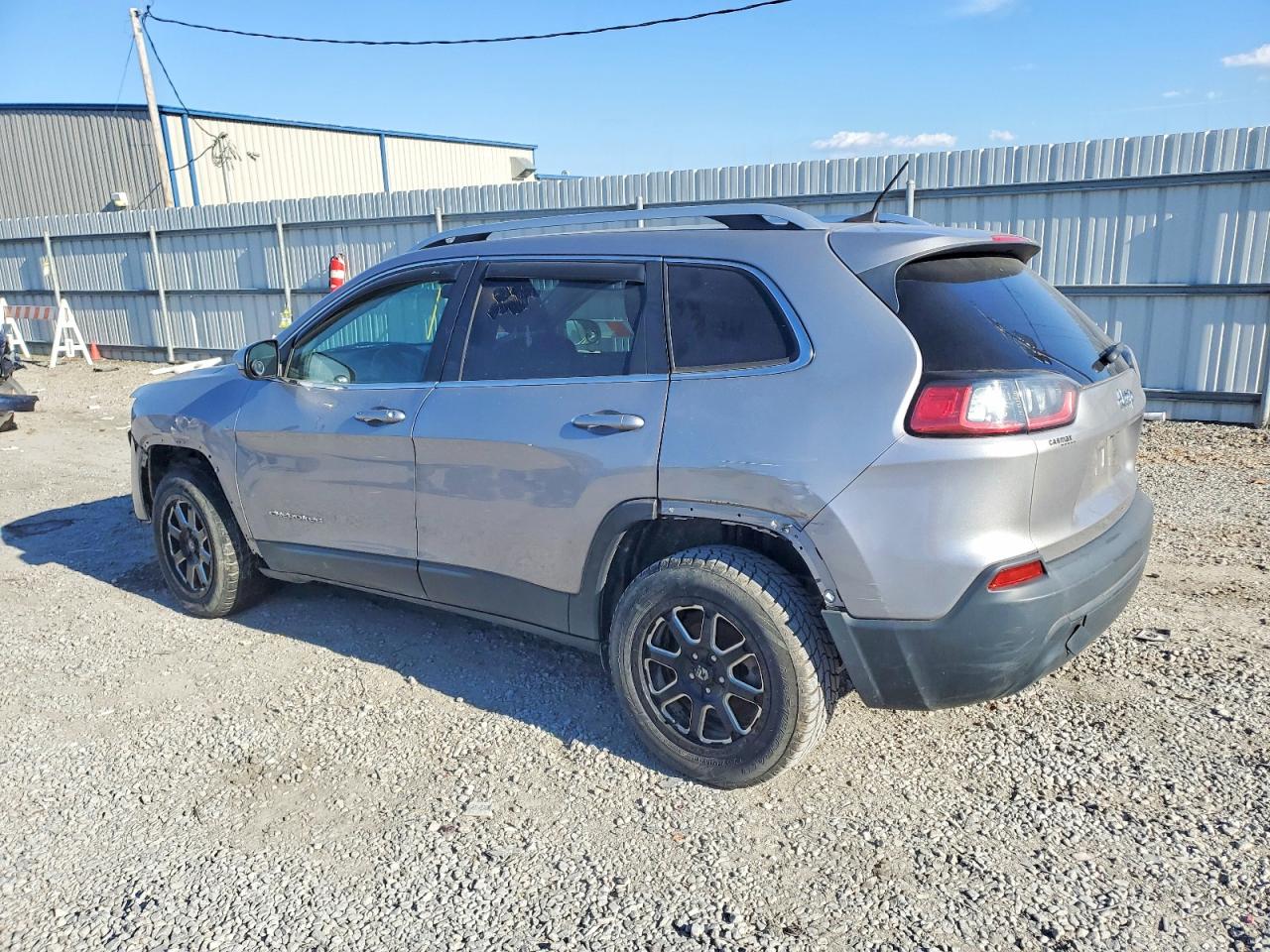 2019 JEEP CHEROKEE LATITUDE photo 2