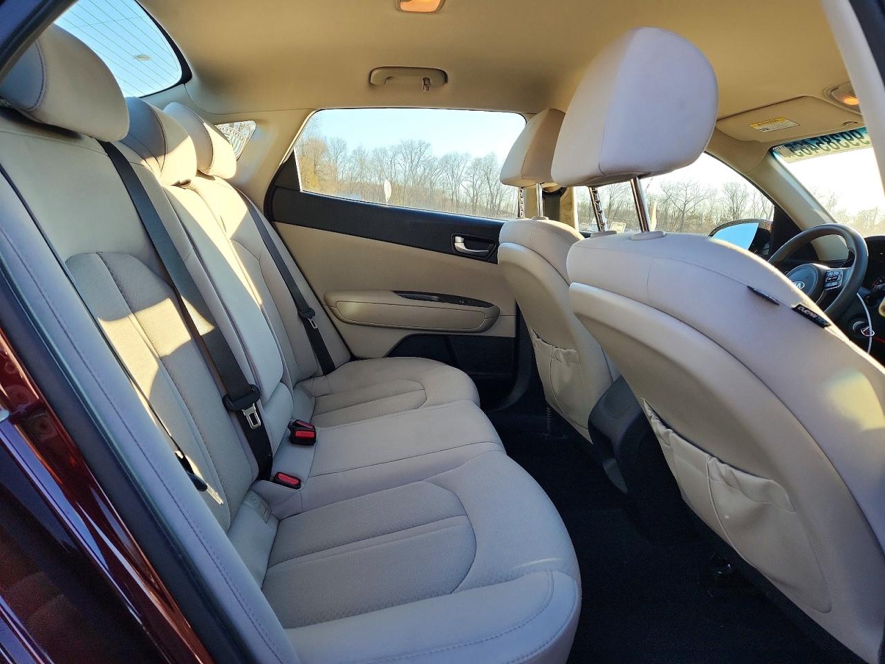 2016 KIA OPTIMA LX photo 10