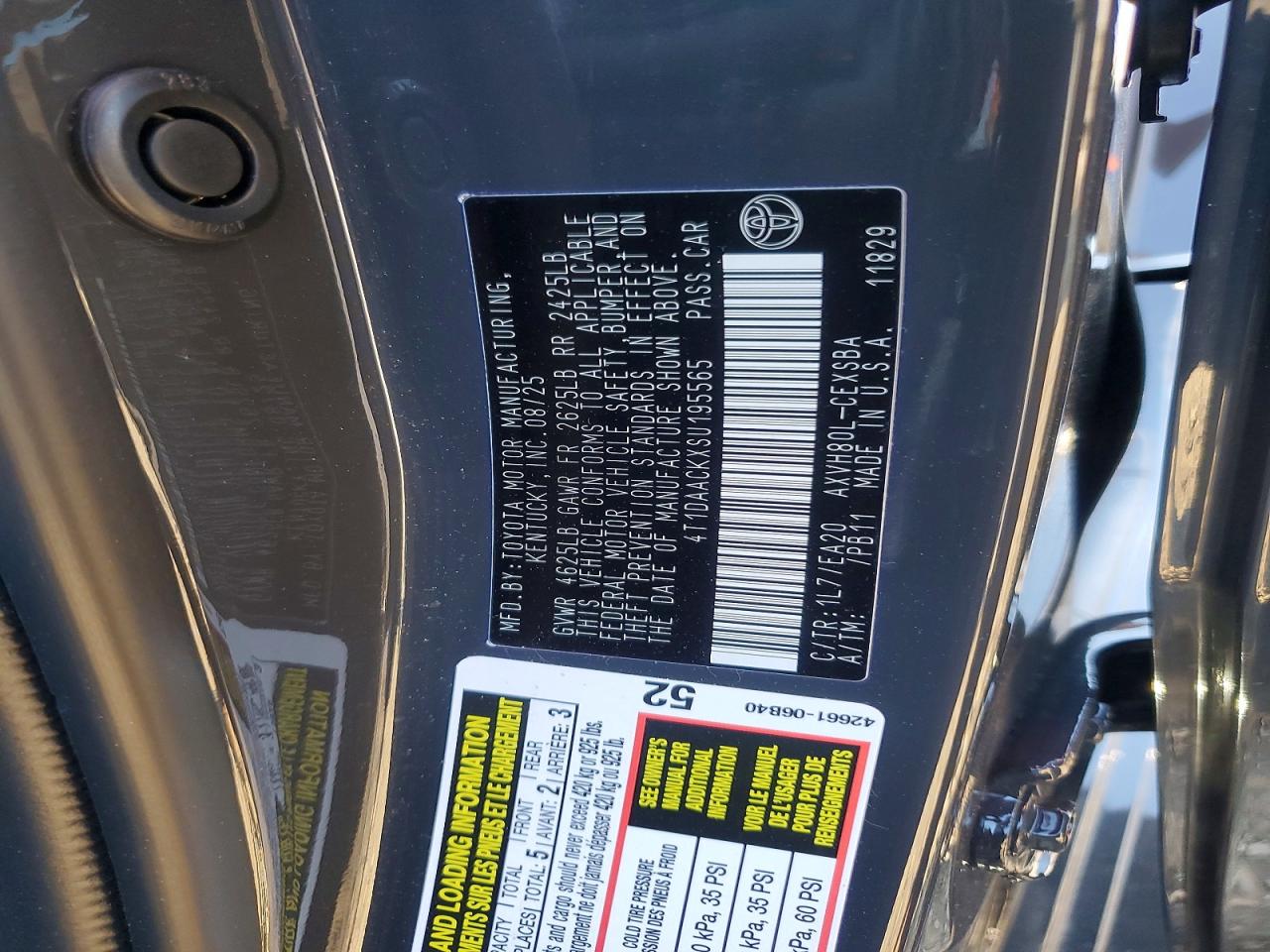 2025 TOYOTA CAMRY XSE photo 12