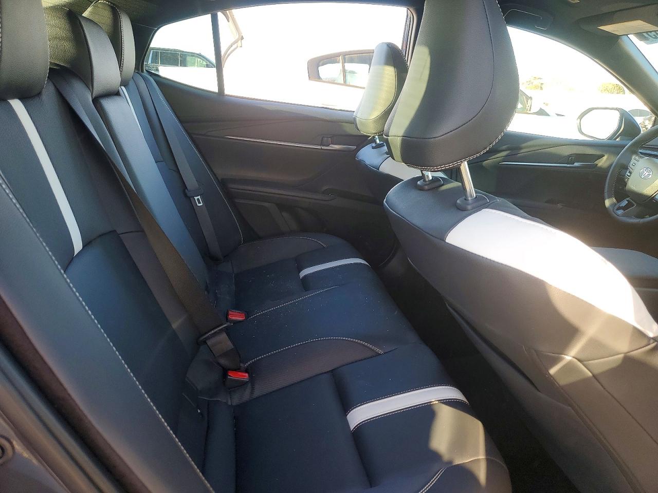 2025 TOYOTA CAMRY XSE photo 10