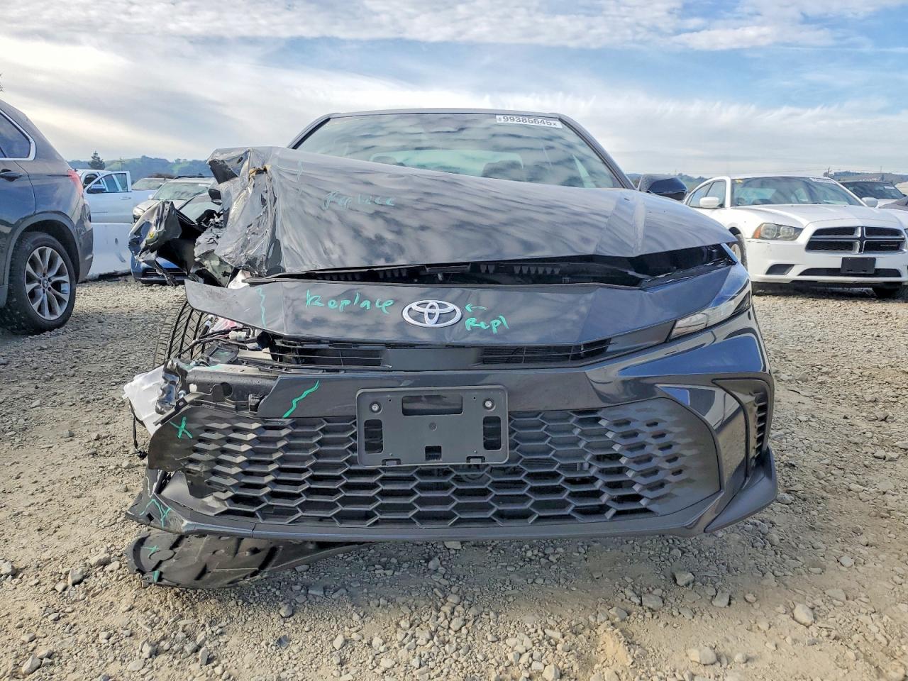 2025 TOYOTA CAMRY XSE photo 5