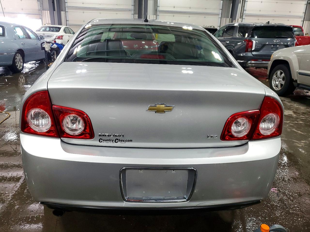 2009 CHEVROLET MALIBU LTZ photo 6